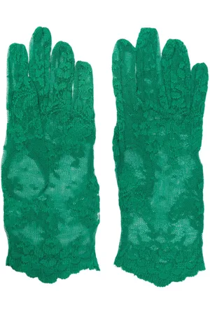Ioana Ciolacu Guantes Brody
