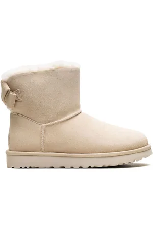UGG Botas Mini Bailey Suede Bow Cream