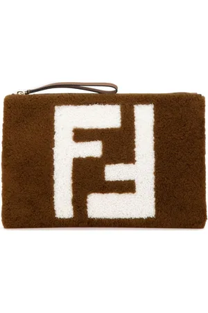 Fendi Bolso de mano Shearling FF Flat Pouch 2022