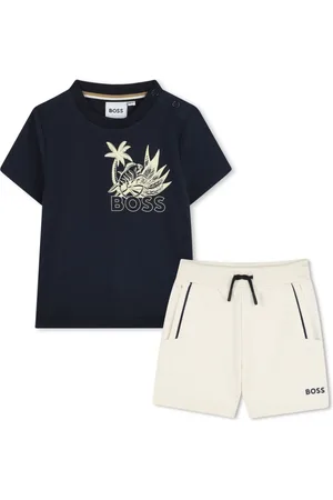 HUGO BOSS Conjunto corto con estampado gráfico