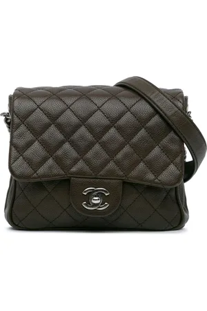 CHANEL Bandolera CC acolchada de piel caviar 2016-2017