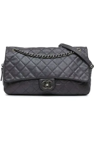 CHANEL Bolso de hombro jumbo acolchado 2011