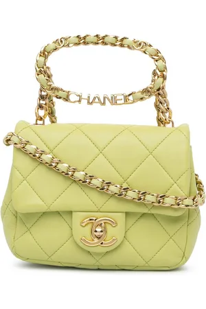 CHANEL Bandolera Oval Logo Chain Top Handle Flap mini con diseño acolchado de piel de borrego 2021-2024