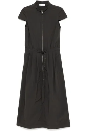 Low Classic Vestido con cuello alto
