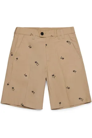 Nº21 Bermudas con motivo bordado