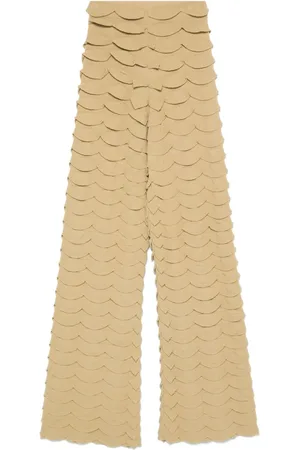 Nanushka Pantalones con volantes