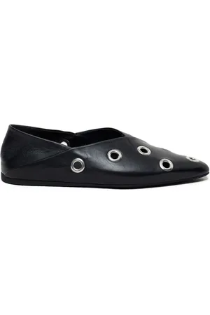 Closed Bailarinas con apliques