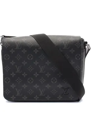 LOUIS VUITTON Bolso de hombro District PM 2021