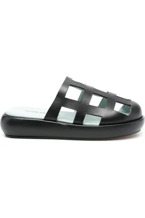 Nicole Saldanã Mules Sammy