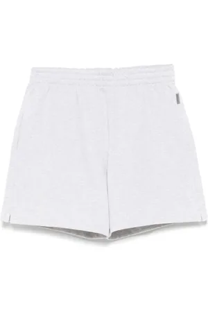 Represent Pantalones cortos Initial