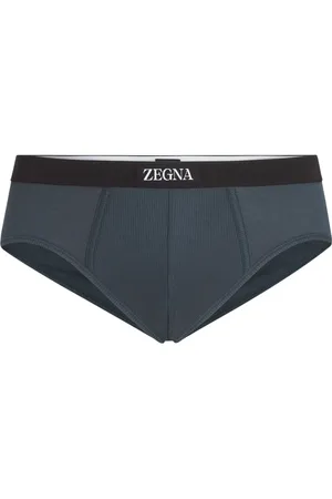Ermenegildo Zegna Bragas con logo en la cintura