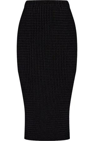 Issey Miyake Falda de tubo midi de tejido seersucker