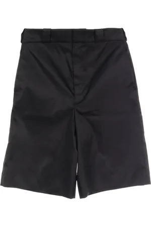 Prada Bermudas con placa del logo 2000