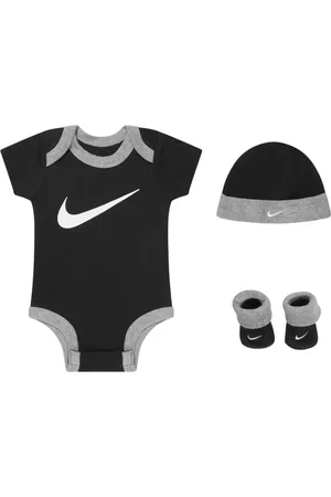 Nike Set de tres peleles con estampado Swoosh