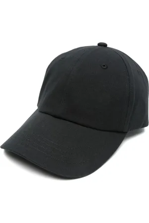 By Malene Birger Gorra Aubriela