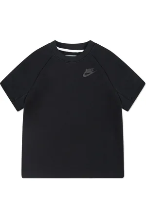 Nike Set de shorts y camiseta con logo