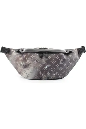 LOUIS VUITTON Riñonera Monogram Galaxy Discovery Bum 2018