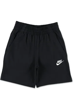 Nike Pantalones cortos con logo bordado