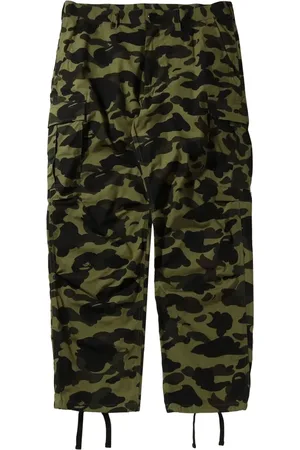A Bathing Ape Pantalones cargo con estampado militar