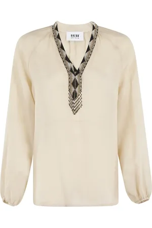 Bazar Deluxe Blusa con detalle de cuentas
