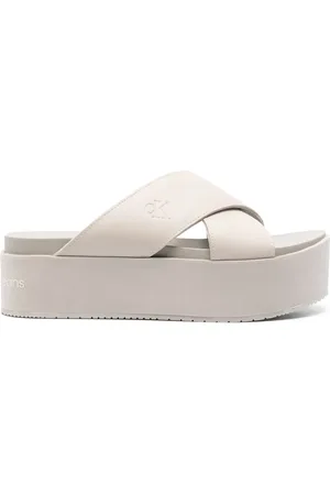 Calvin Klein Sandalias con plataforma