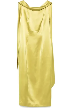 FELY CAMPO Vestido corto con detalle de faja