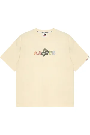 A Bathing Ape Camiseta con cerezas estampadas