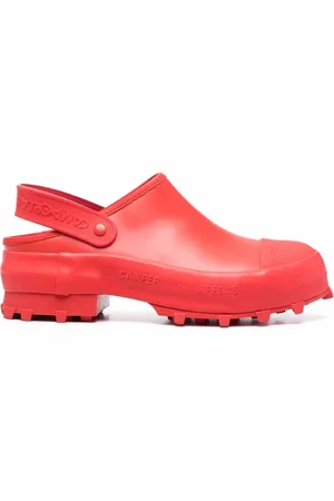 Camper Sandalias Tractor con puntera cerrada