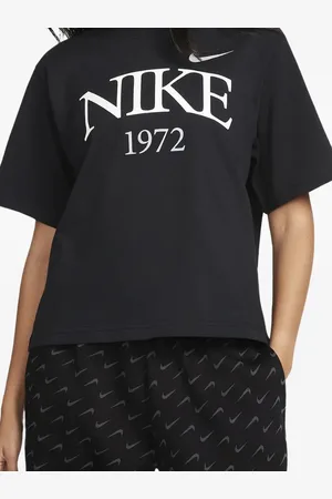 Nike Camiseta Sportswear Classic Black