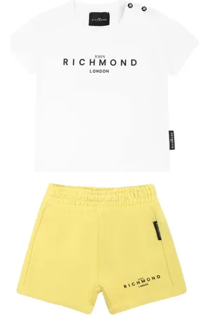 John Richmond Set de pantalones cortos y camiseta con logo estampado