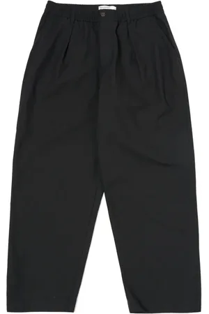 Universal Works Pantalones con cierre de botón