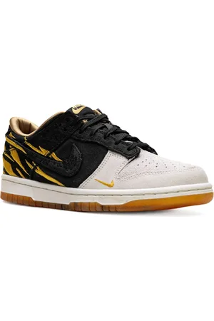 Nike Zapatillas Dunk Low "Year of the Tiger (2022) - Phantom/Black-Sail-Light Zitron"