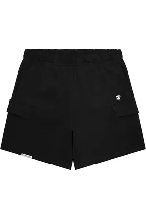 A Bathing Ape Bermudas cargo con parche del logo