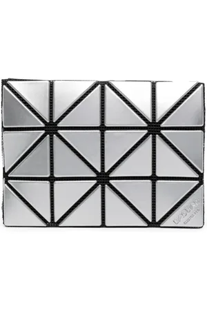 Issey Miyake Cartera brillante con diseño geométrico