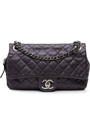 CHANEL Bolso de hombro jumbo acolchado 2012