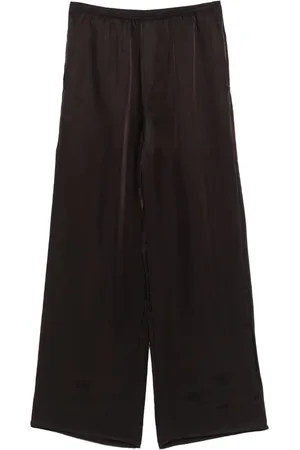 Less Pantalones de satén