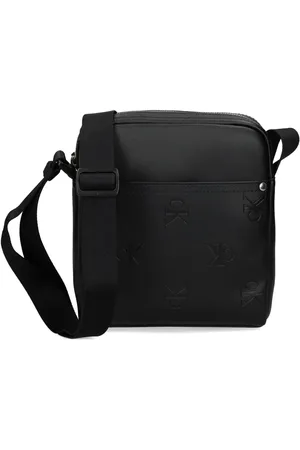 Calvin Klein Bolso messenger con logo en relieve