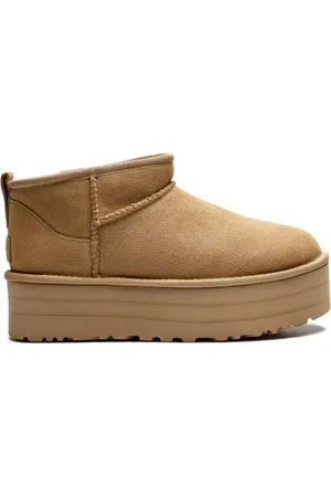 UGG Botas Classic Ultra Mini con plataforma