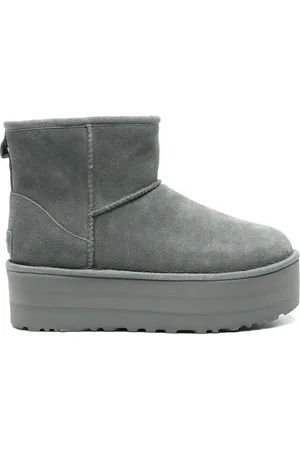 UGG Botas Classic mini con plataforma