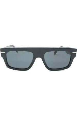 Fendi Gafas de sol con logo en relieve 2020