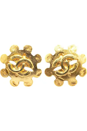 CHANEL Pendientes de clip con logo CC bañados en oro 1994