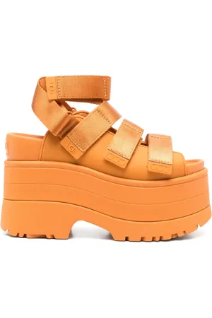 UGG Sandalias Goldenrise con tacón de 80 mm