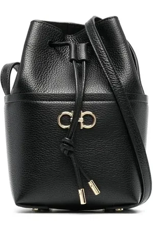 Salvatore Ferragamo Sombrero de pescador con placa del logo