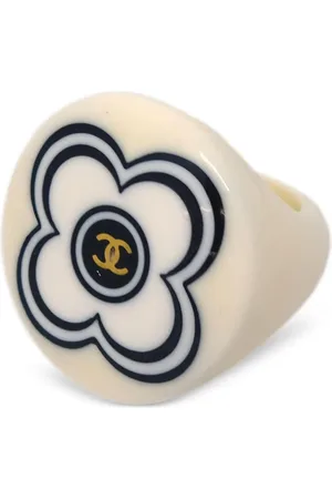 CHANEL Anillo con estampado floral 2002