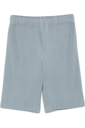 Issey Miyake Pantalones cortos Color Pleats