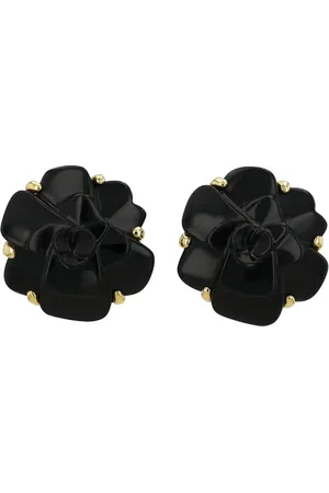 CHANEL Pendientes de clip Camellia en oro amarillo de 18 ct con ónice