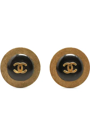 CHANEL Pendientes de clip con logo CC bañados en oro 1994