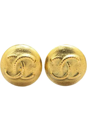 CHANEL Pendientes de clip con logo CC bañados en oro 1995