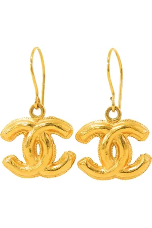 CHANEL Pendientes bañados en oro con logo CC 1999