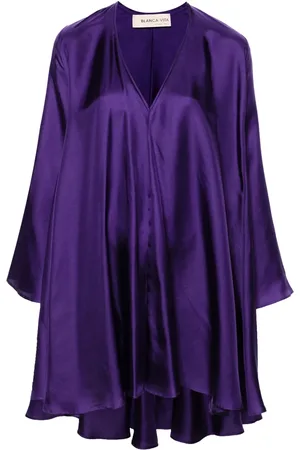 BLANCA Vestido corto con cuello en V